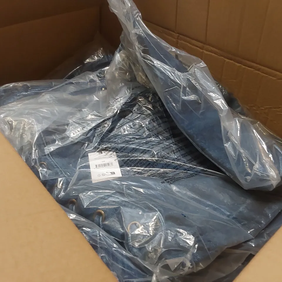 PALLET CONTAINING A LARGE QUANTITY OF BRAND NEW PRODUCTS INCLUDING: ASSORTED CLOTHING, OVERSIZED TOTES, JUMPERS, TROUSERS, SOCKS ECT