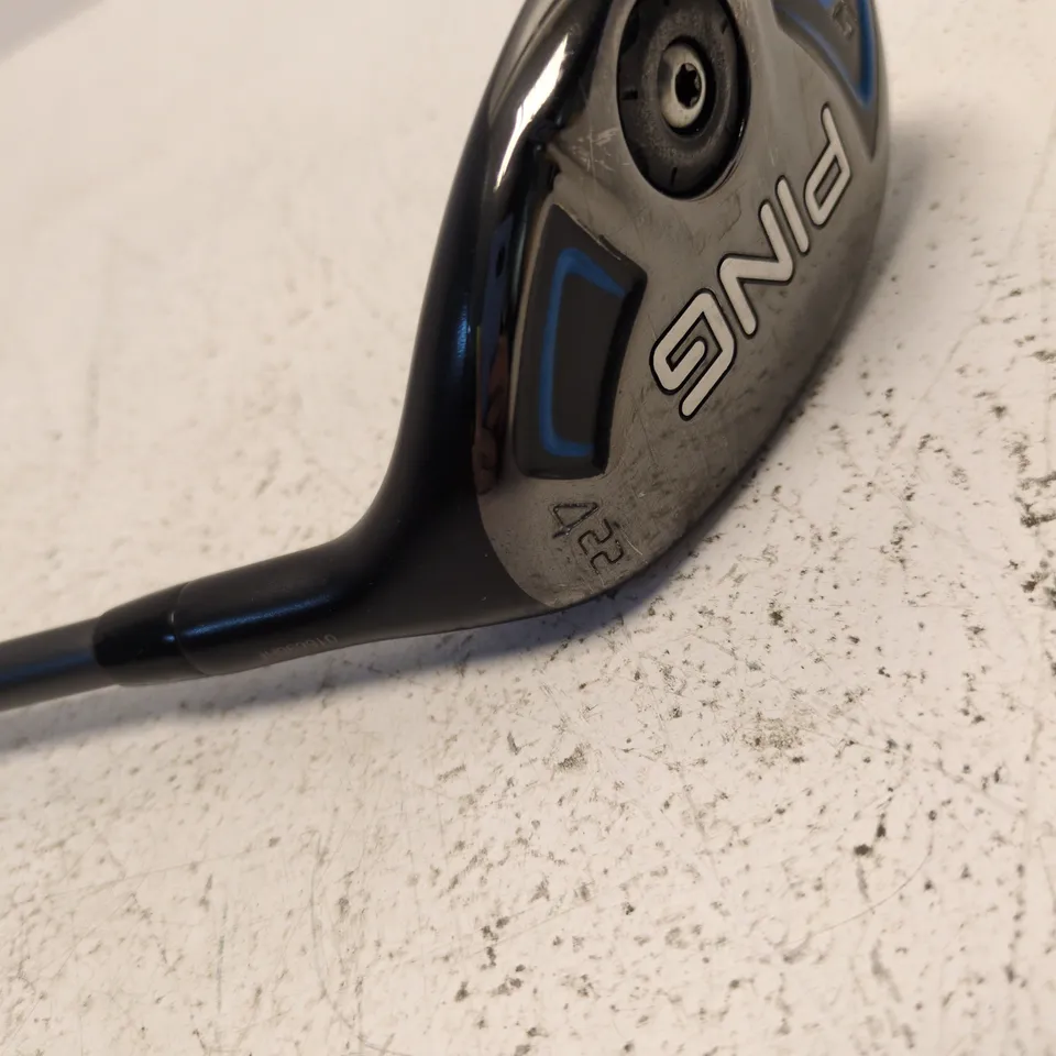 PING GOLF DRIVER WITH BLUE SHAFT AND GOLF PRIDE GRIP