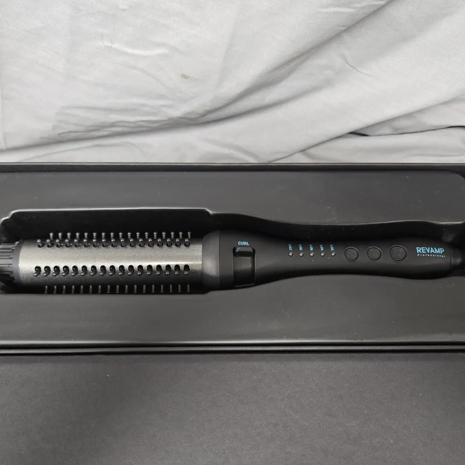 REVAMP PROGLOSS VOLUME & WAVE HOT BRUSH – BOXED