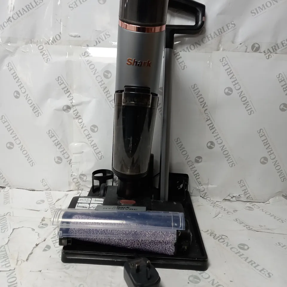 BOXED SHARK CORDLESS HYDROVAC 3-IN-1 HARD FLOOR CLEANING SYSTEM WD210UK