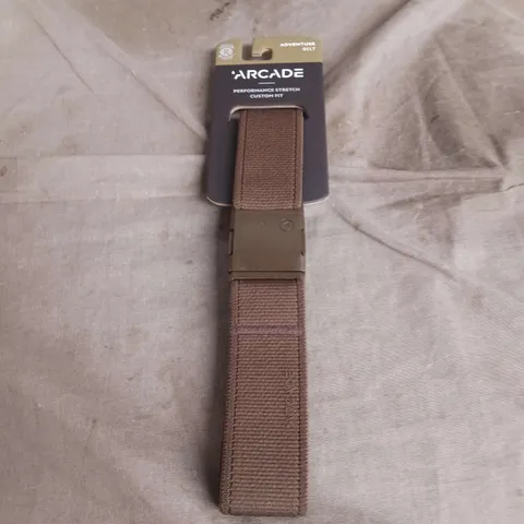 ARCADE ATLAS ADVENTURE BELT IN MEDIUM BROWN 