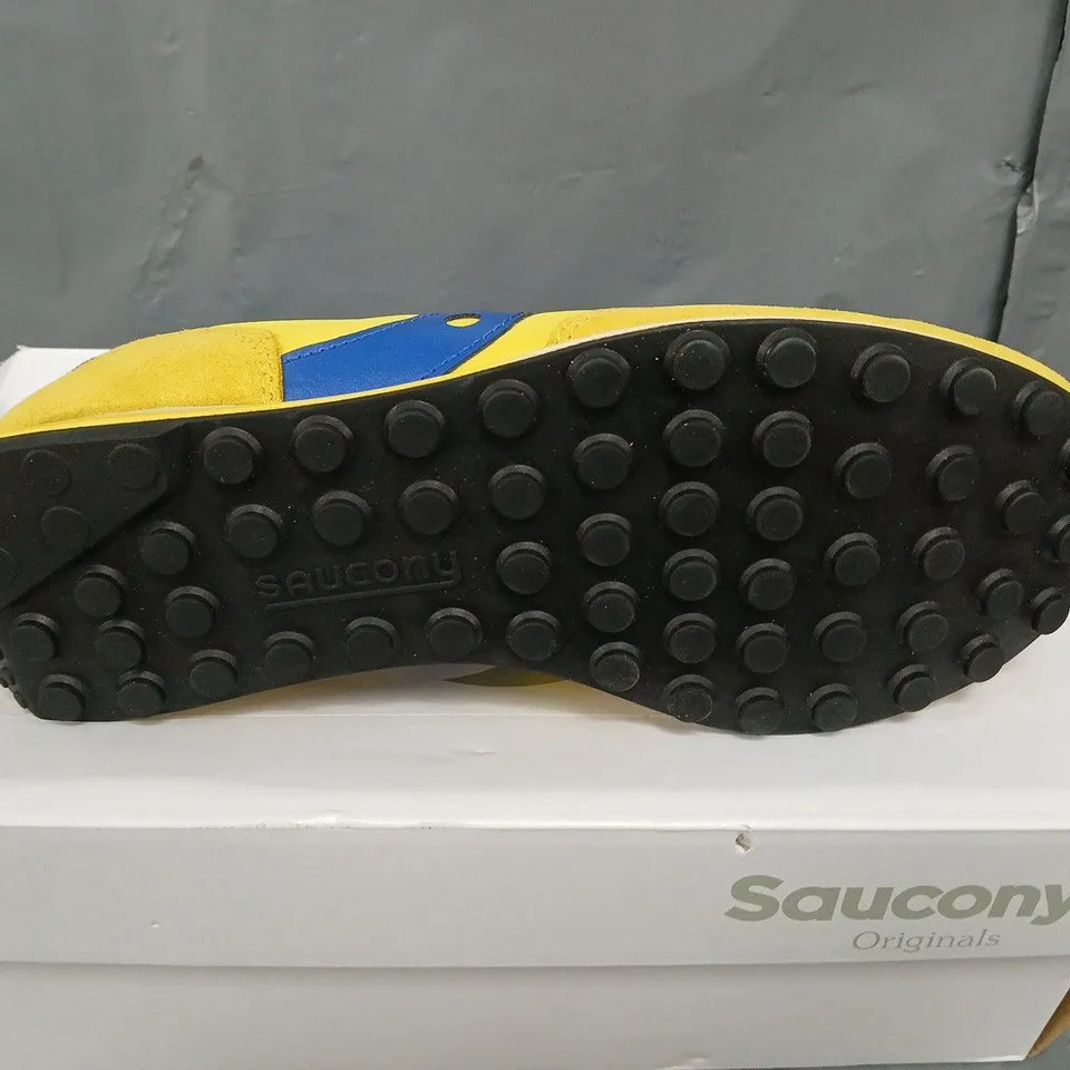 SAUCONY TRAINER 80 IN YELLOW SIZE 9 