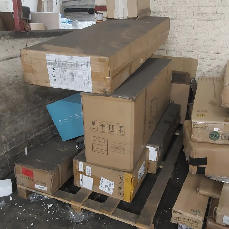 PALLET CONTAINING FURNITURE PARTS AND OTHER ASSORTED ITEMS
