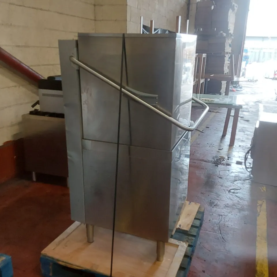 ELECTROLUX PASS THROUGH DISHWASHER NHT 8G