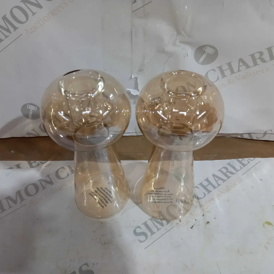 PAIR OF UNBRANDED GLASS DINING TABLE CANDLE HOLDERS
