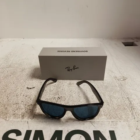 BOXED RAY-BAN SUNGLASSES – BLACK FRAME WITH BLUE MIRRORED LENSES