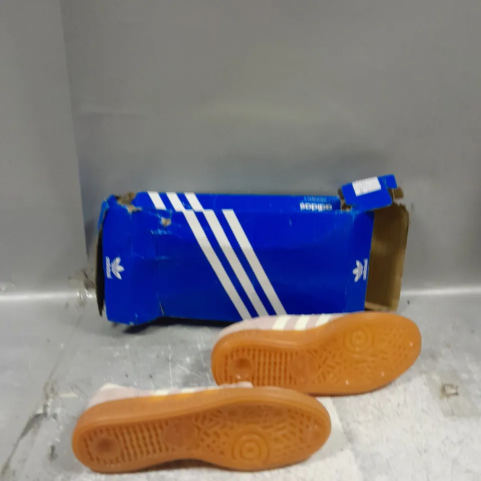 BOXED PAIR OF ADIDAS HANDBALL SPEZIAL PINK WHITE UK 7.5