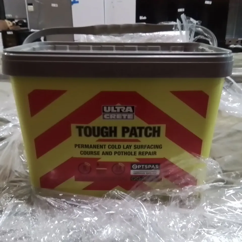 PALLET OF ULTRACRETE TOUGH PATCH POTHOLES REPAIR APPROXIMATELY 26 CASES //EXPIRY DATE 18.05.25 26KG PER CASE