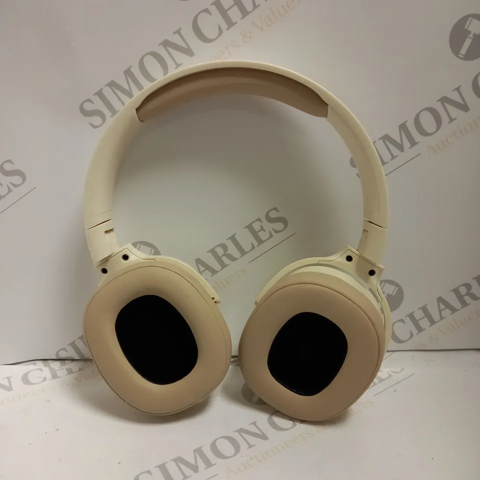 BOXED FASHION BOUTIQUE P2961 WIR WIRELESS HEADPHONES 