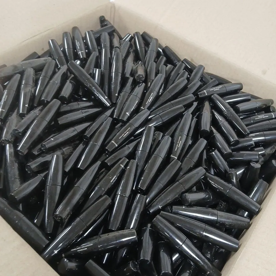 BOX OF APPROXIMATELY 480 DOUCCE MASCARA