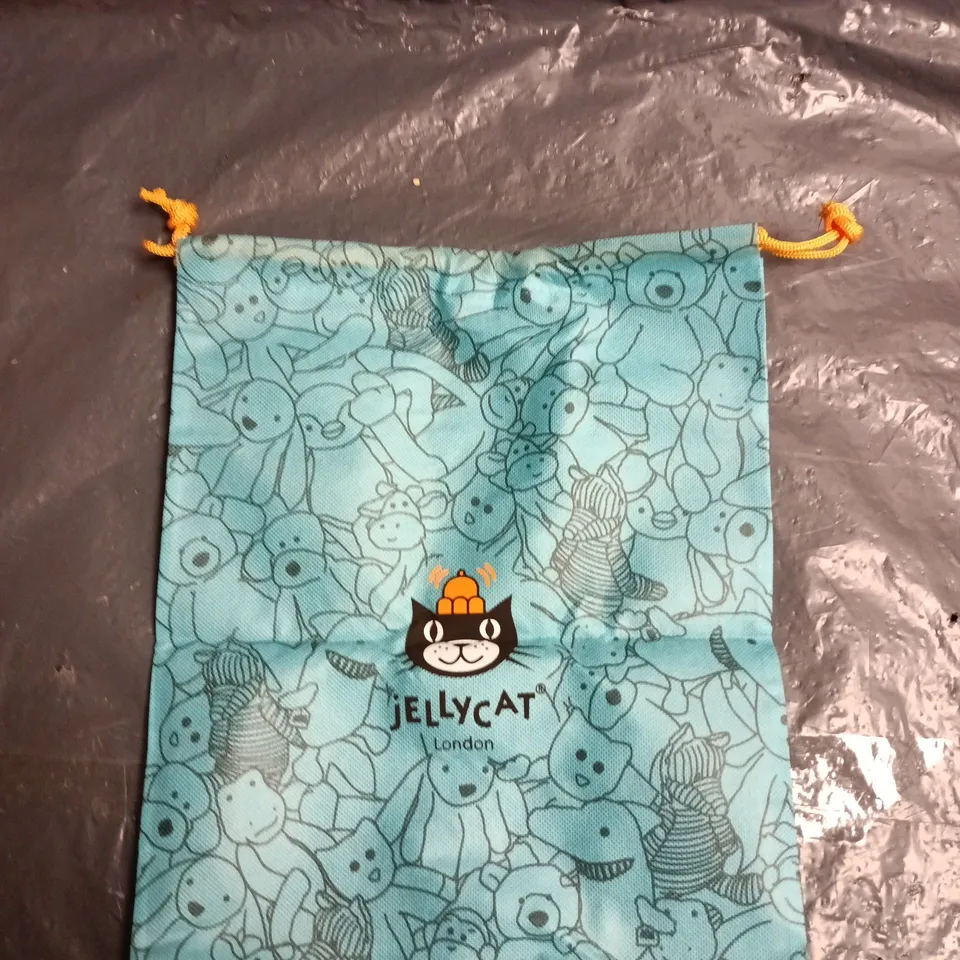 CHEST SHAPED JELLYCAT