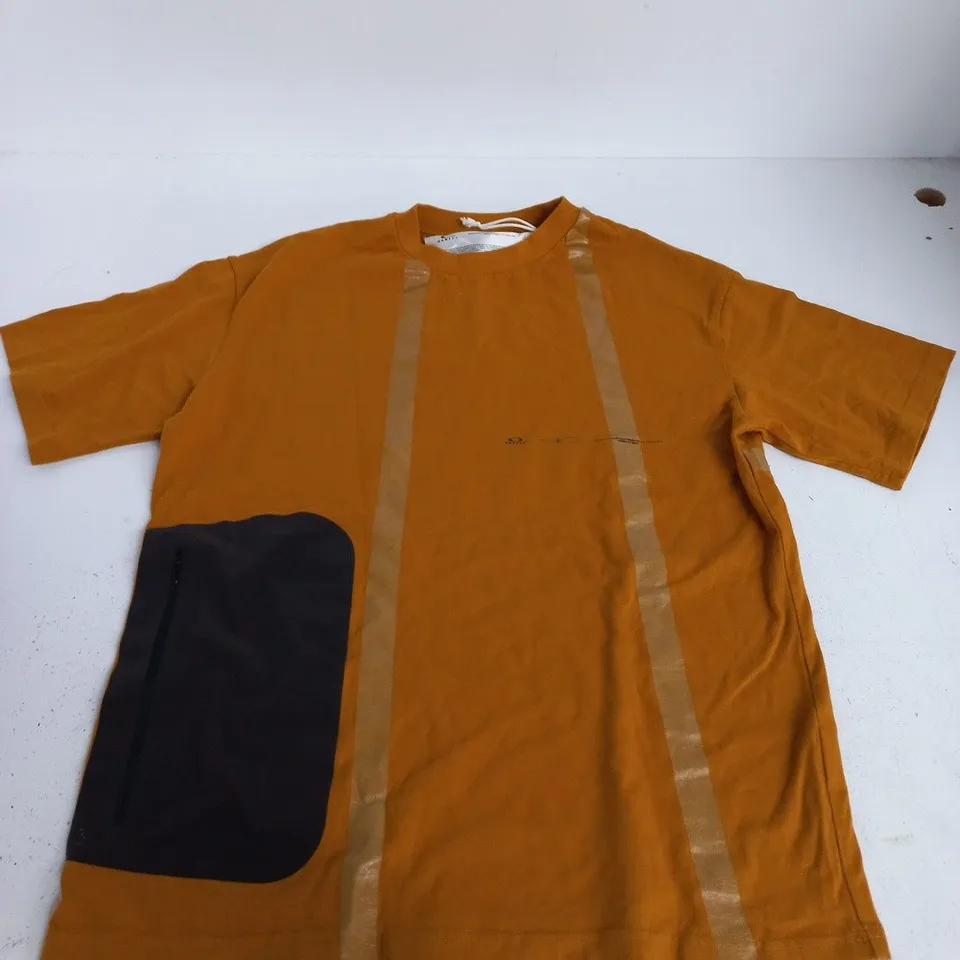 OAKLEY MUSTARD SHORT-SLEEVE TOP WITH FRONT PATCH POCKET - SIZE S