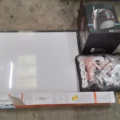 PALLET CONTAINING ASSORTED PRODUCTS INCLUDING PICTURE FRAME, STAR WARS SABINE WREN HELMET, ROLLER SKATES & RETRACTABLE SAFETY GATE