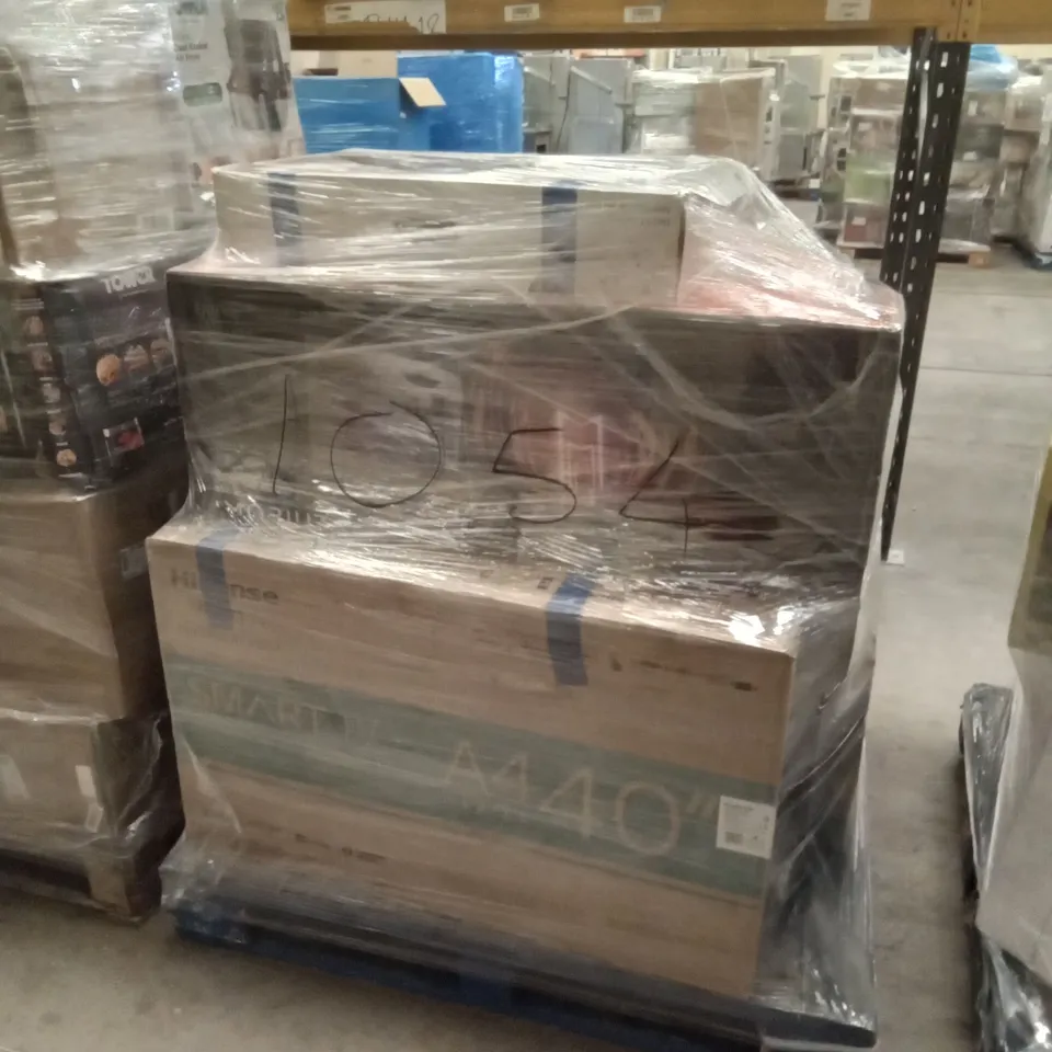 PALLET OF APPROXIMATELY 13 ASSORTED MONITORS INCLUDING: