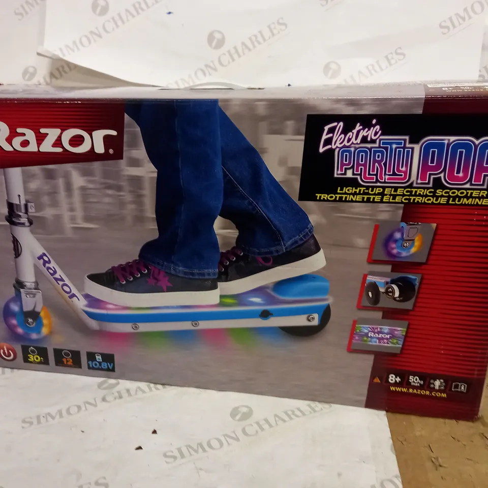 RAZOR ELECTRIC PARTY POP ELECTRIC SCOOTER RRP £199.99