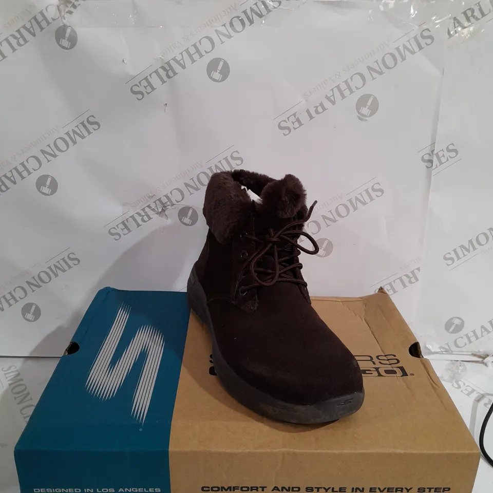 BOXED PAIR OF SKECHERS GO WALK STABILITY SUEDE BOOTS IN CHOCOLATE - UK SIZE 4.5