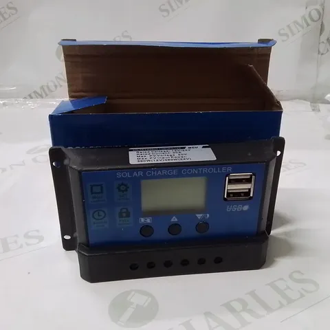 BOXED SOLAR CHARGE CONTROLLER 