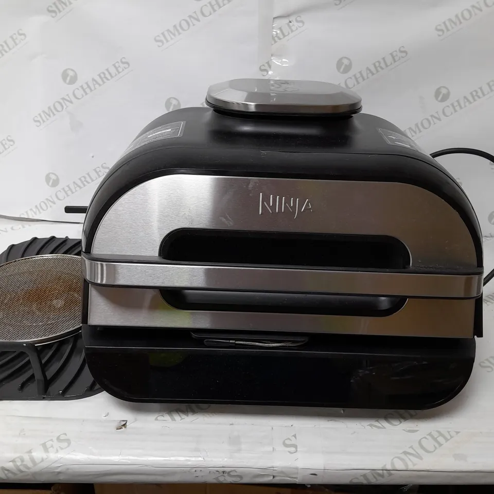 BOXED NINJA FOODI MAX HEALTH GRILL & AIR FRYER WITH AUTO IQ AG551UK