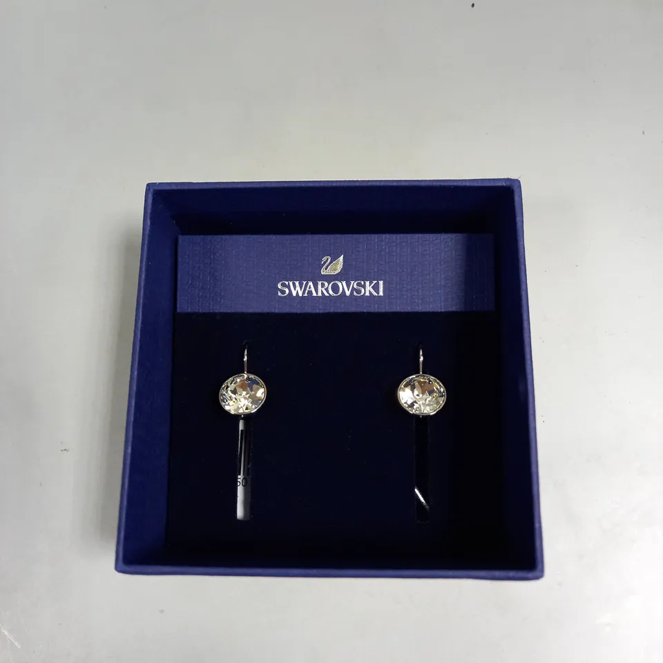 SWAROVSKI STUD EARRINGS 
