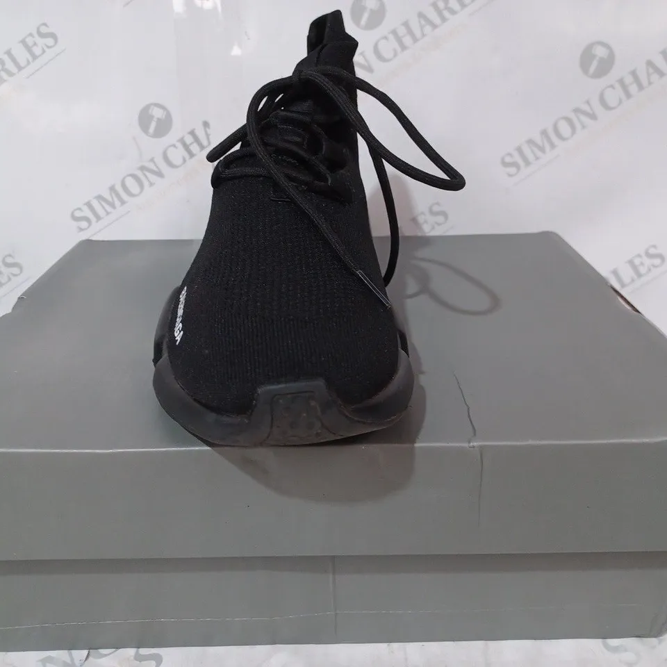 BOXED PAIR OF BALENCIAGA SHOES IN BLACK EU SIZE 41