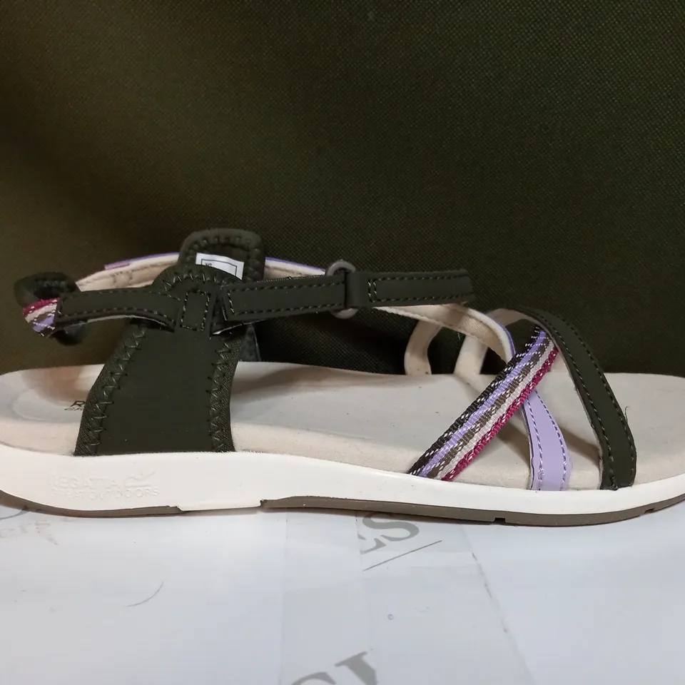 REGATTA LADY ROMA SANDALS SIZE 6