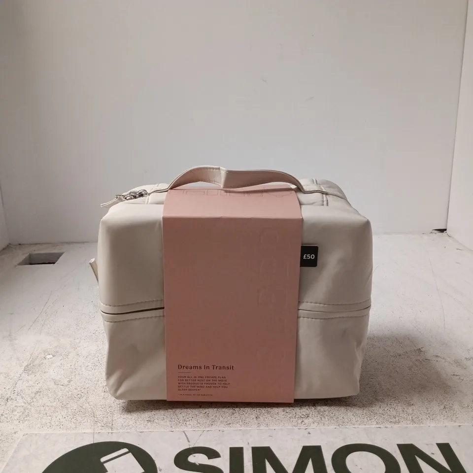 M&S DREAMS IN TRANSIT