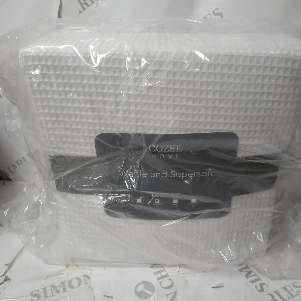 SUPERSOFT BY COZEE HOME WAFFLE KNIT 4 PIECE DUVET SET - WHITE - DOUBLE