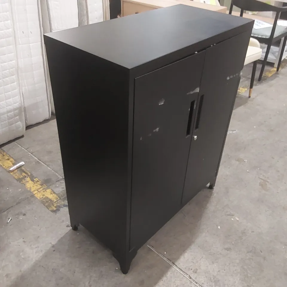 METAL STORAGE CABINET