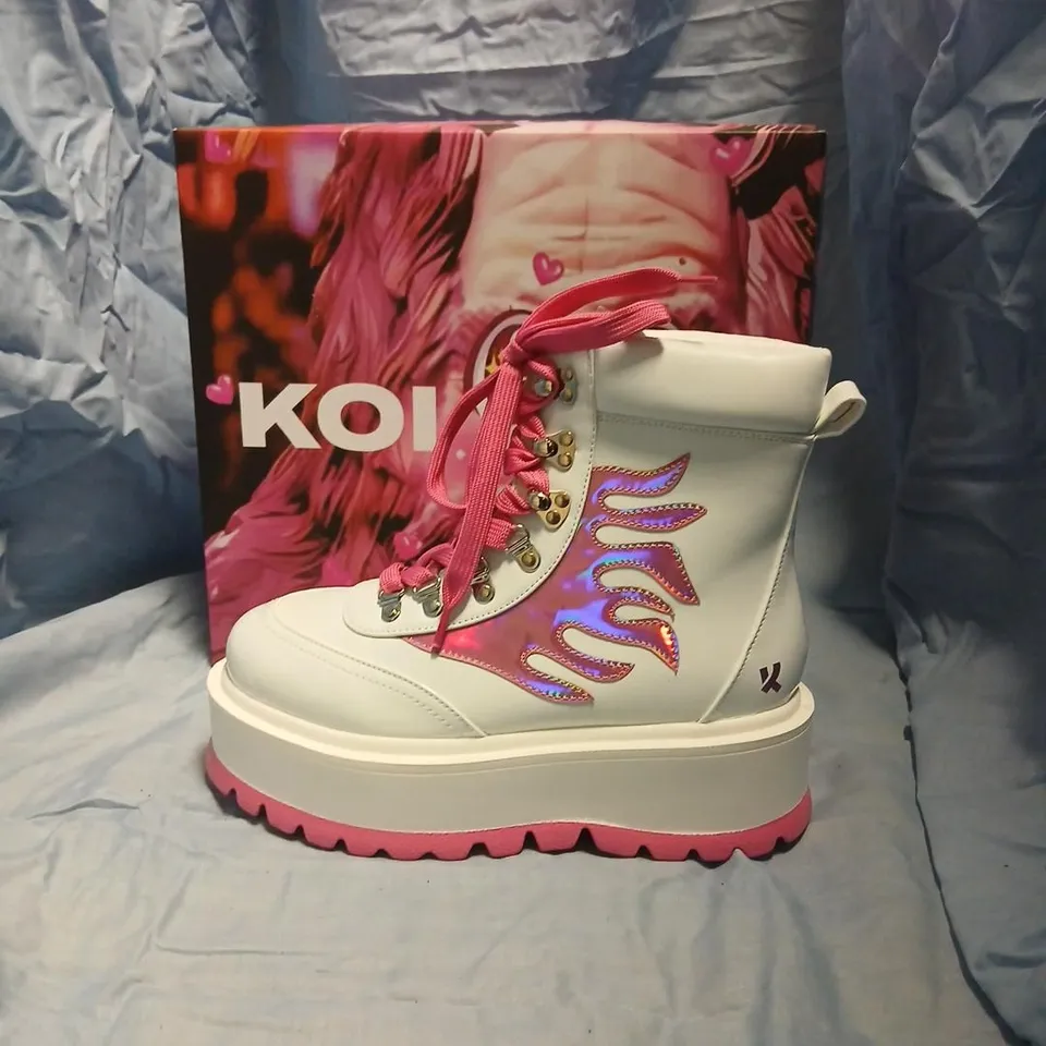BOXED KOI KAWAII HELIOS HOLOGRAM FLAME BOOTS - PINK & WHITE, UK 6