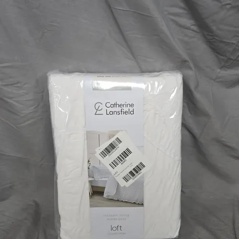 CATHERINE LANSFIELD KING SIZE DUVET SET – SEERSUCKER FRILL, LOFT COLLECTION