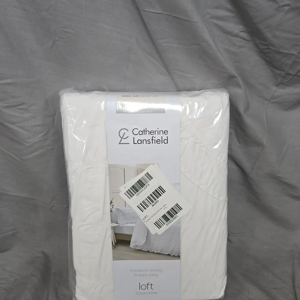 CATHERINE LANSFIELD KING SIZE DUVET SET – SEERSUCKER FRILL, LOFT COLLECTION