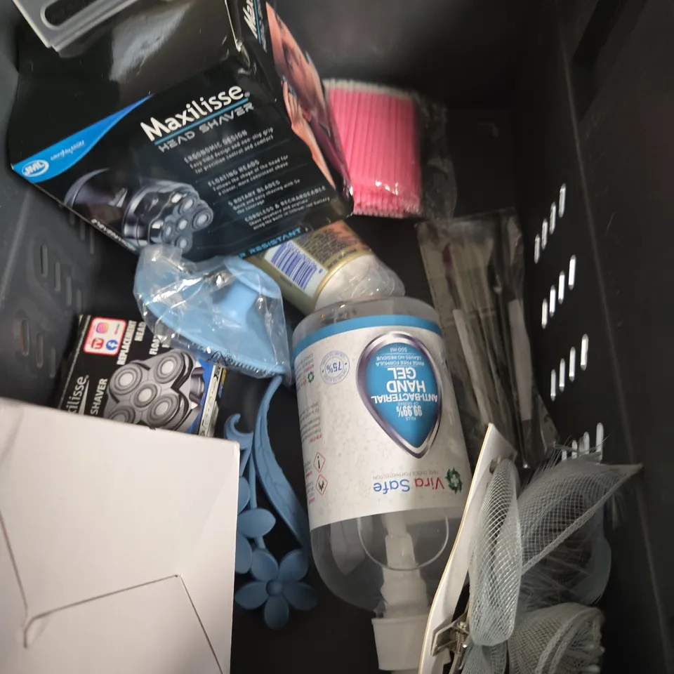 APPROXIMATEY 20 ASSORTED HEALTH AND BEAUTY PRODUCTS TO INCLUDE - NURSEN CARING HAND CREAM - NIVEA SOFT MOISTURISING CREAM - VASELINE JELLY - ETC