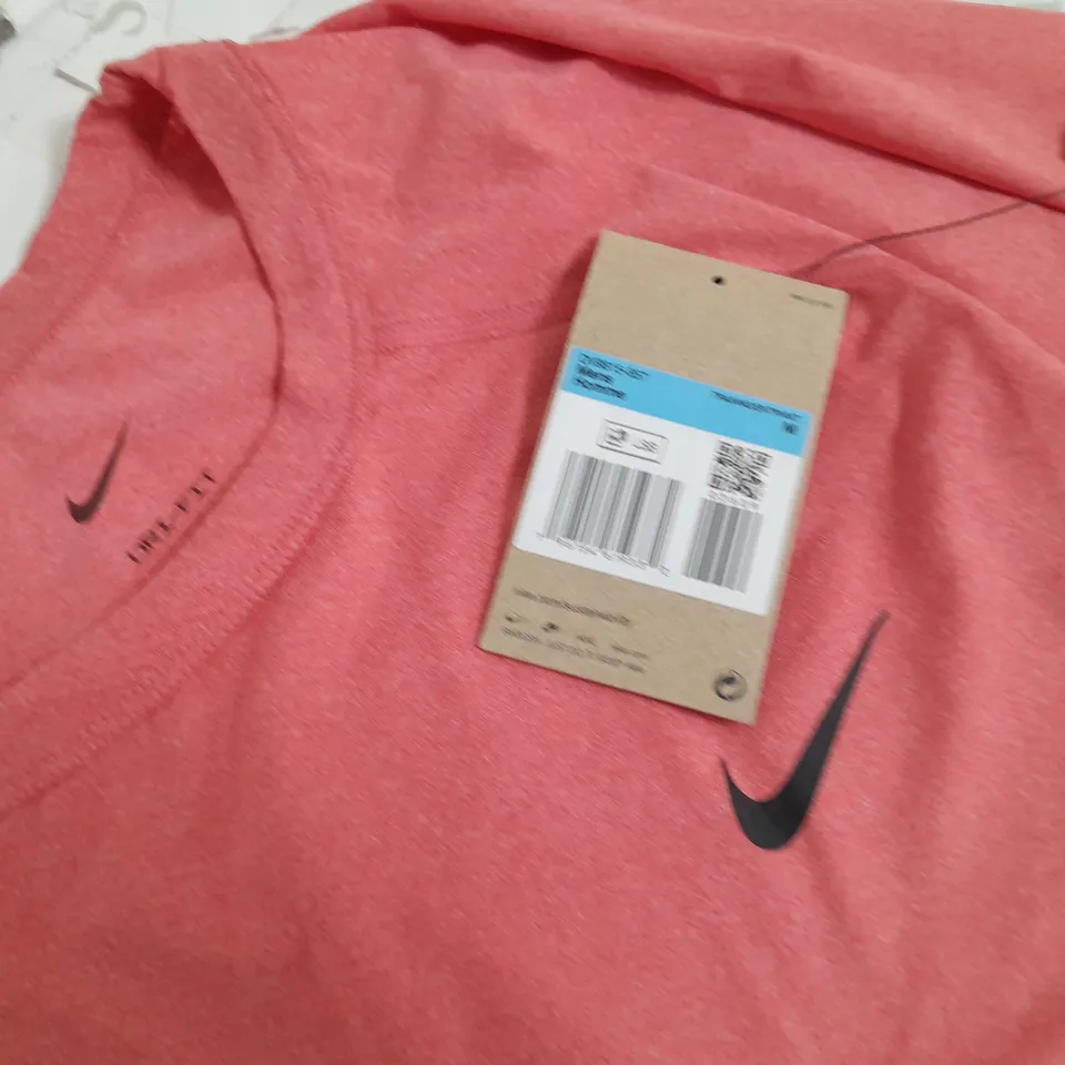 NIKE DRI-FIT MENS T-SHIRT - M
