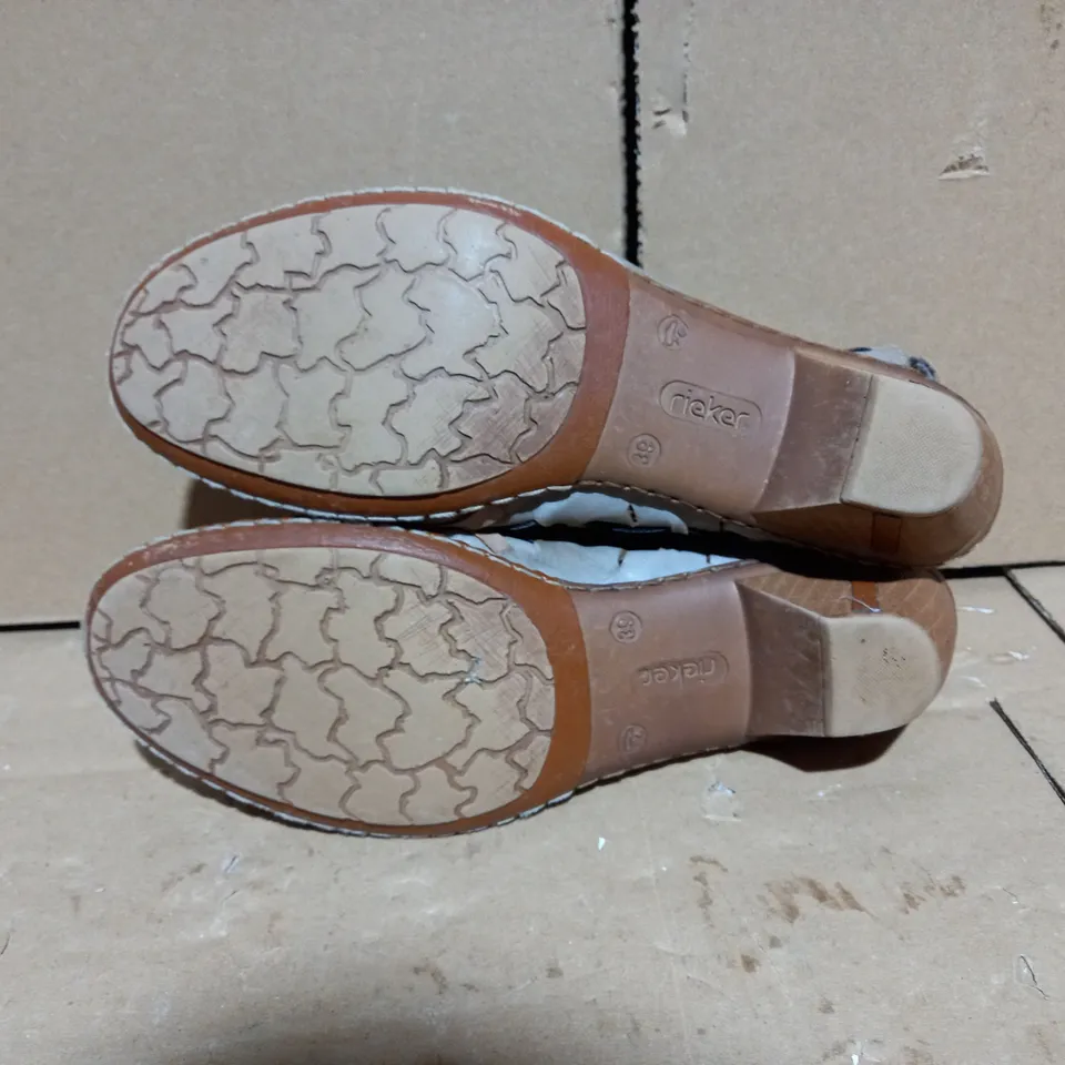 RIEKER INTERWEAVE LEATHER LOW HEEL SHOE (TAUPE), SIZE 6 UK
