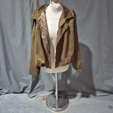 APPROXIMATLY 25 ITEMS INCLUDING JACKETS PANTS TOPS SOCKS ECT 