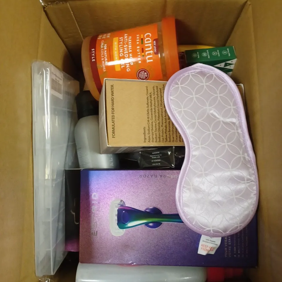 BOX OF APPROXIMATELY 15 ASSORTED COSMETIC ITEMS TO INCLUDE HELLO KLEAN SHAMPOO, ZAHRVIA SOFT GEL TIPS, SLEEP MASK ETC