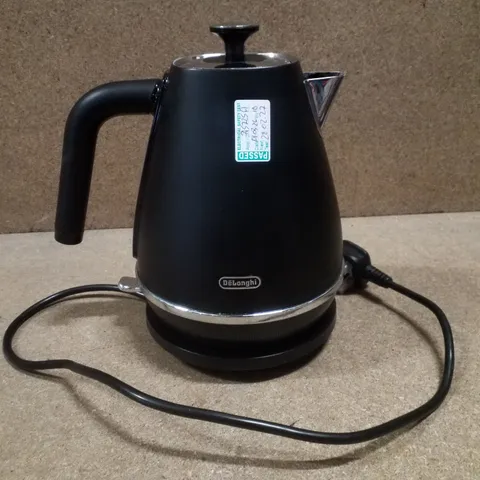 BOXED DELONGHI DISTINTA ELECTRIC KETTLE 