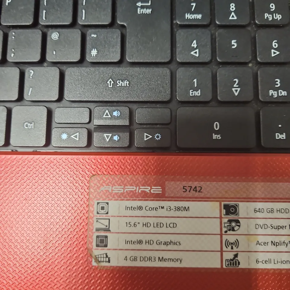 ACER ASPIRE 5742 LAPTOP – INTEL CORE I3, 4GB RAM, 640GB HDD, DVD-SUPER MULTI, RED
