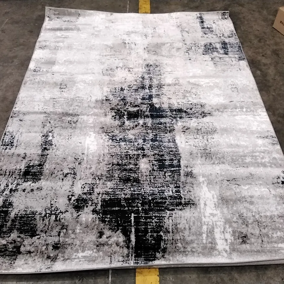 AERT ORIENTAL AREA RUG APPROXIMATELY 160CMX220CM