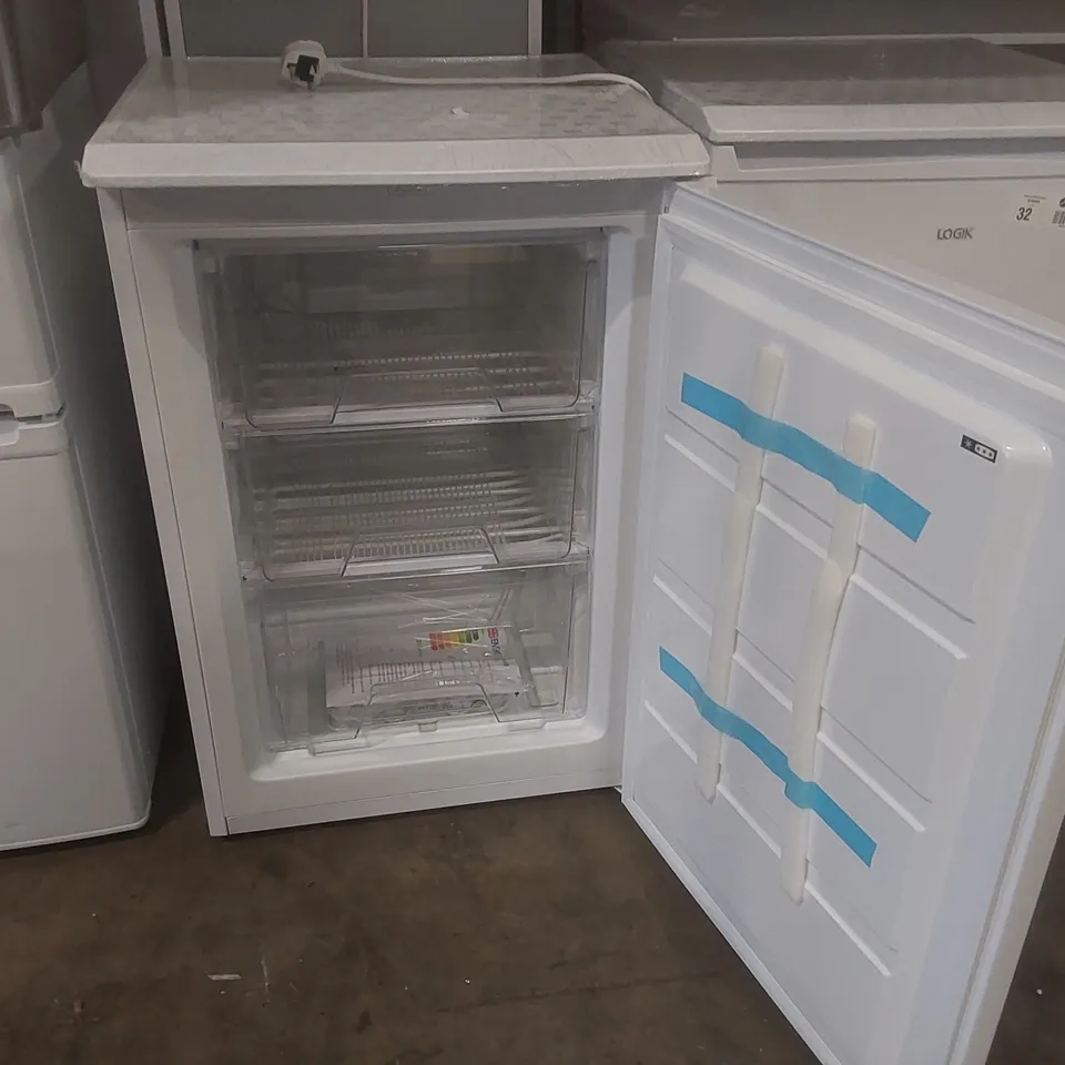 LOGIK LUF55W23 UNDERCOUNTER FREEZER - WHITE