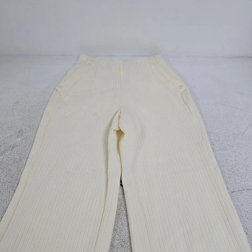 WYNNE LAYERS CORDUROY TROUSERS – CREAM – SIZE S