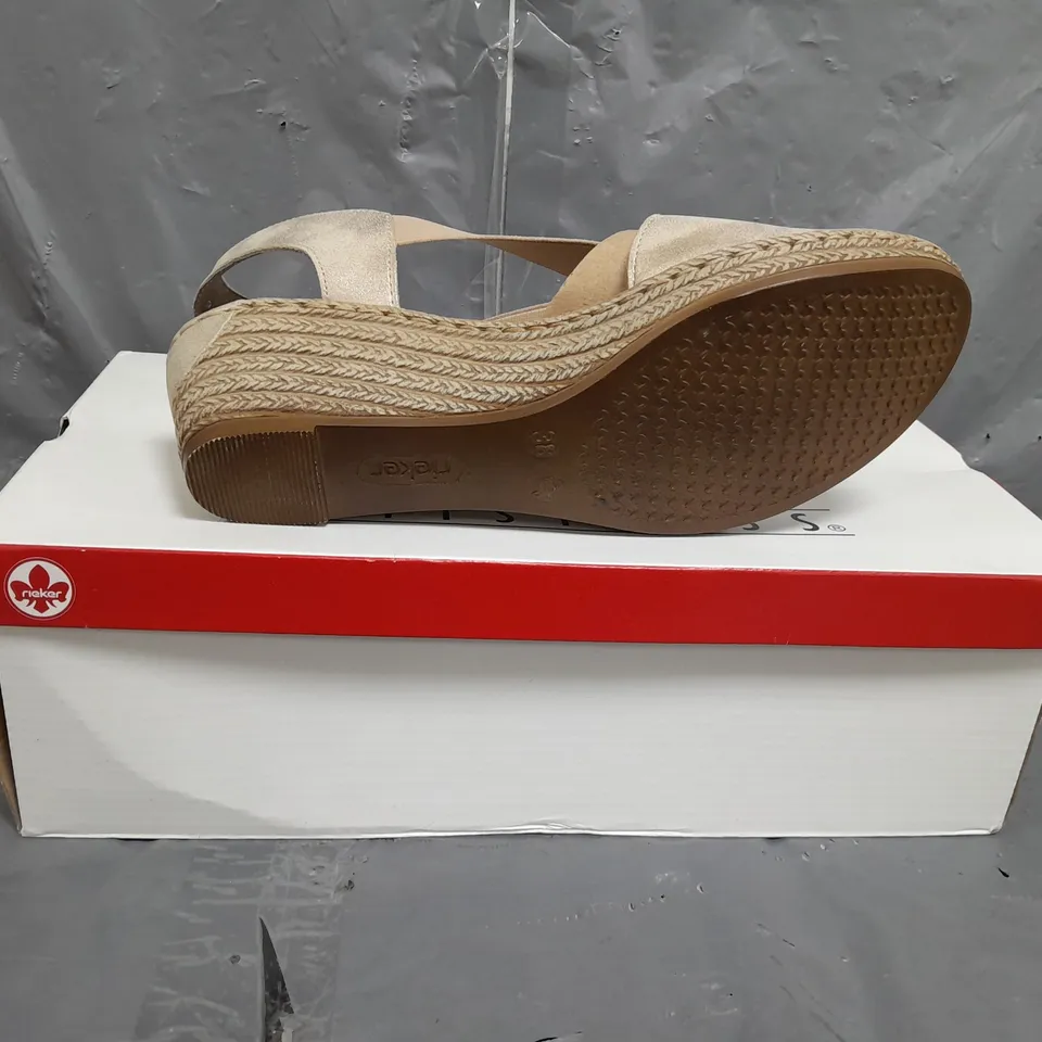 BOXED RIEKER CREAM WOMENS CASUAL COMFORT SLINGBACK WEDGE SANDALS SIZE 38