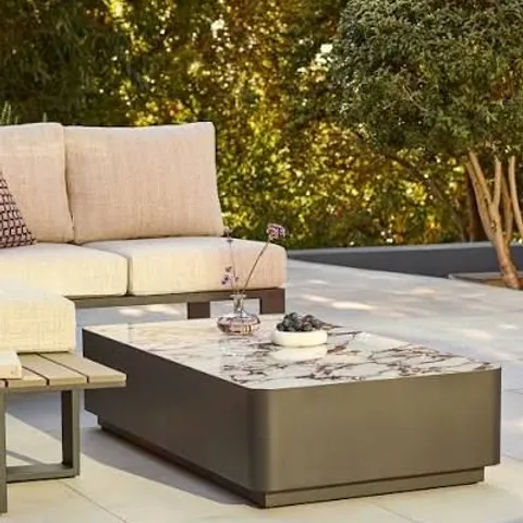 BOXED DANETTI BIANCO BLACK WITH WHITE CALACATTA GARDEN COFFEE TABLE