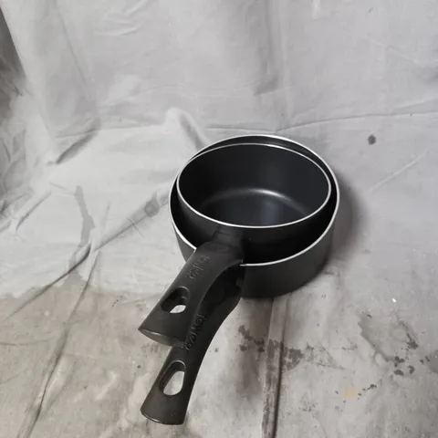 SET OF 2 TOWER PANS 