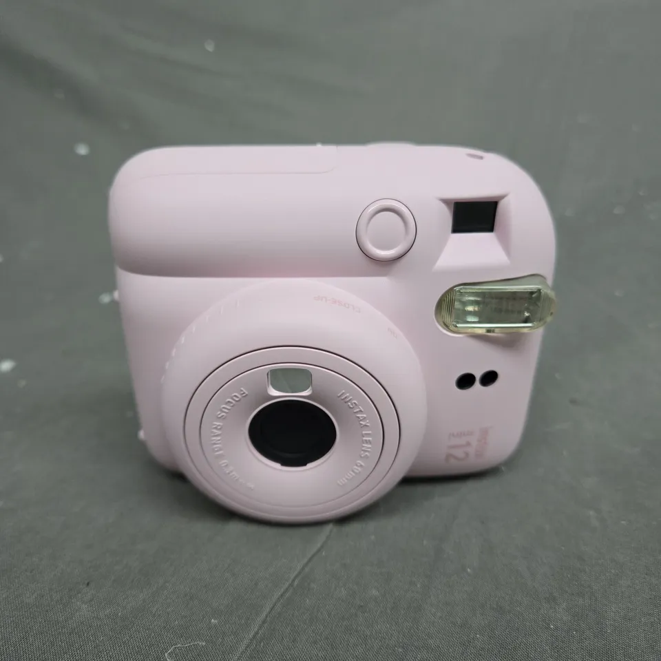 BOXED FUJIFILM INSTAX MINI 12 INSTANT CAMERA - PINK  RRP £130.99