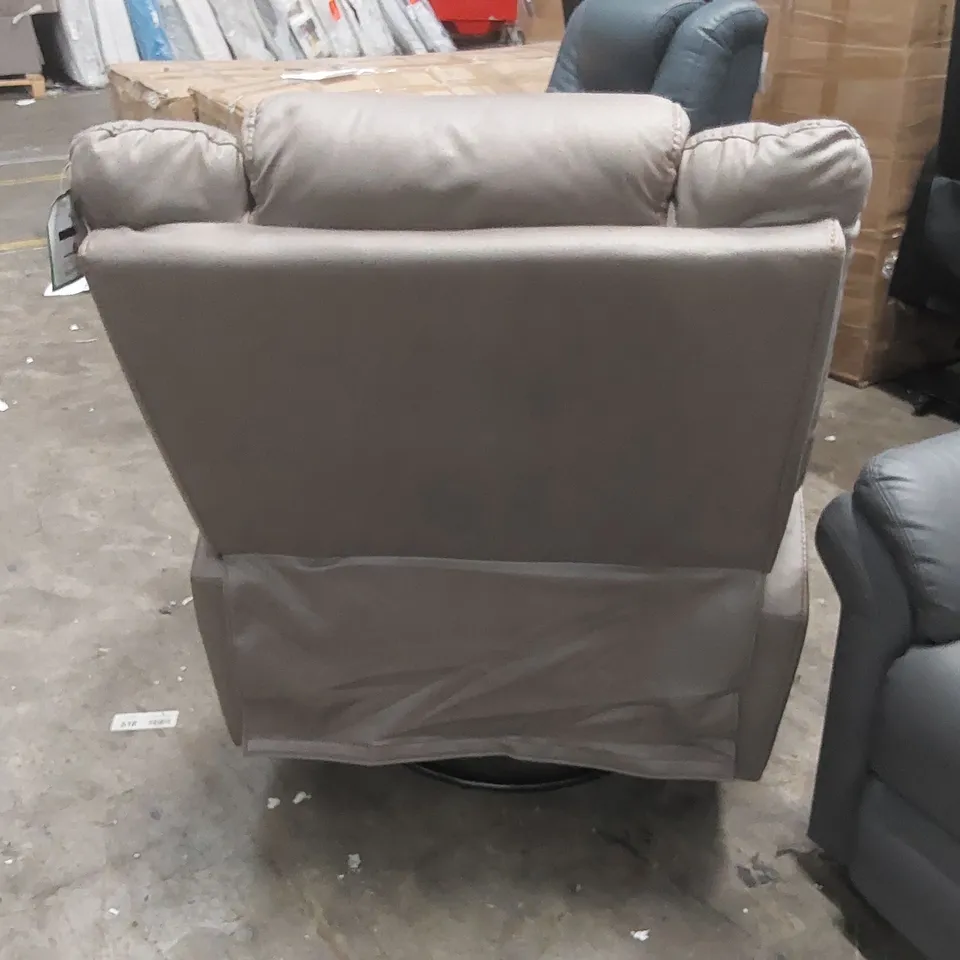 QUALITY DESIGNER ROCKING MANUAL RECLINER ARMCHAIR WITH CUPHOLDERS