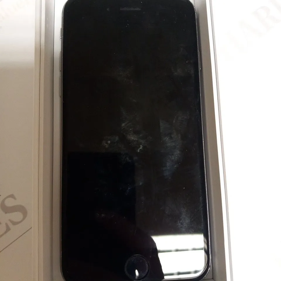 BOXED APPLE IPHONE 6S MOBILE PHONE