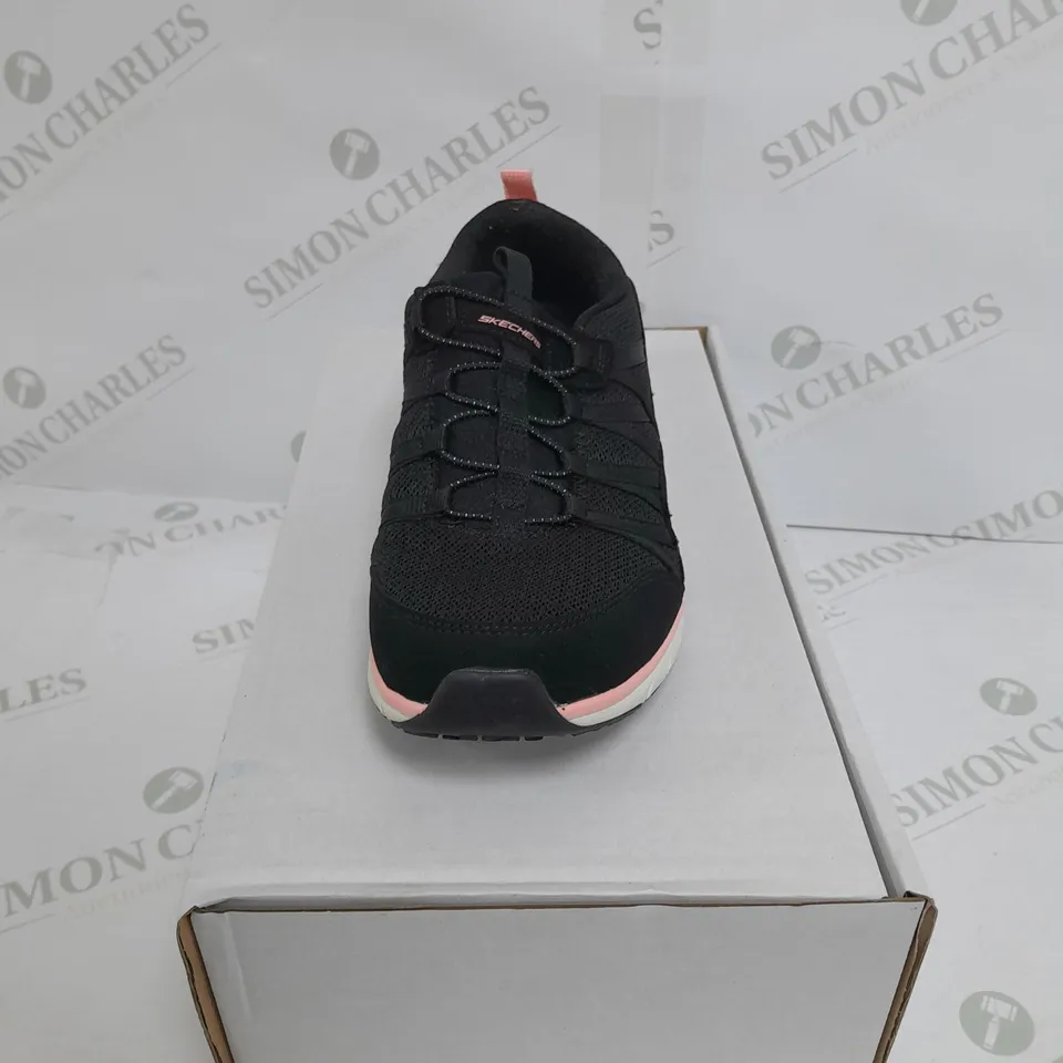 SKETCHERS GRATIS TRAINERS BLACK SIZE 6