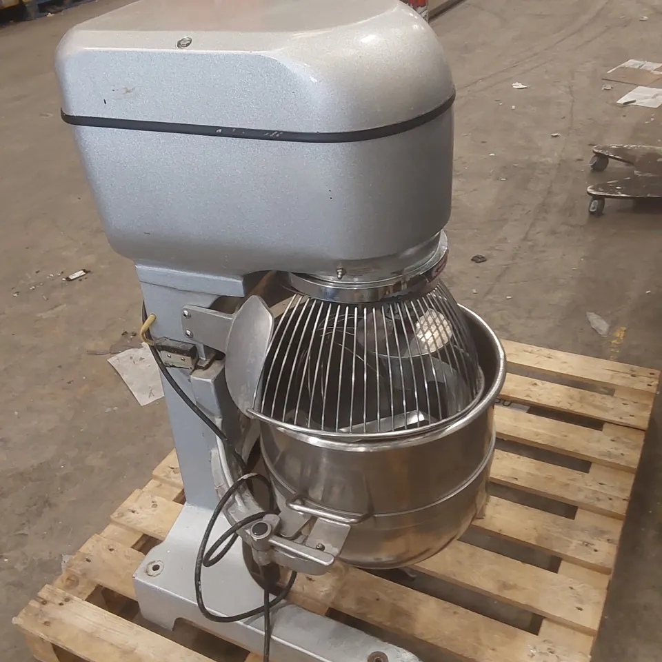 BUFFALO COMMERCIAL PLANETARY MIXER
