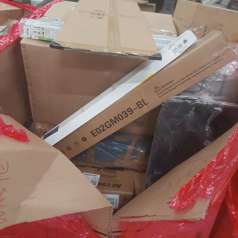 PALLET OF ASSORTED PRODUCTS AND ITEMS TO INCLUDE : DISH DRYING RACK,FOLDING POOL